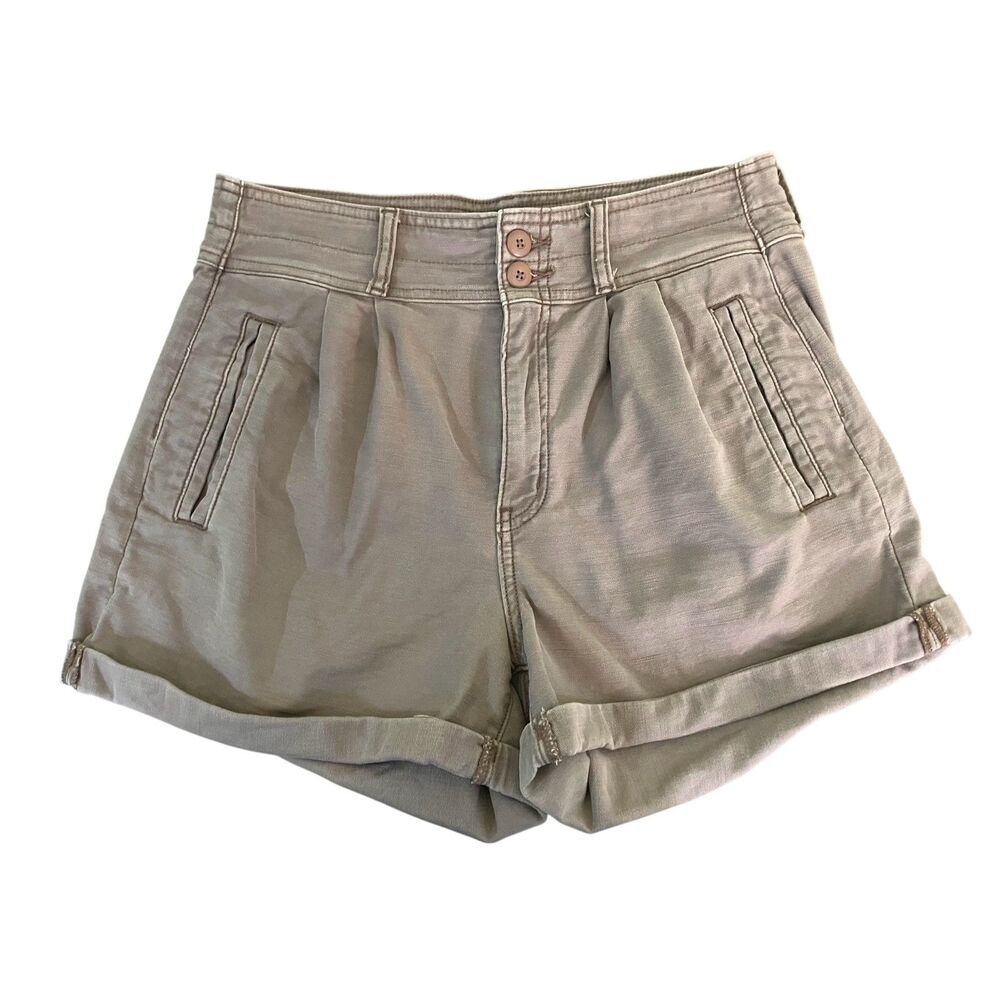 American Eagle cuffed pleated front high waisted khaki baggy mom shorts